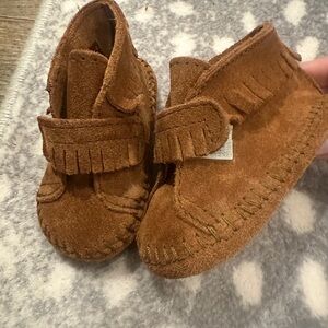 Infant Size 3 Minnetonka Moccasins